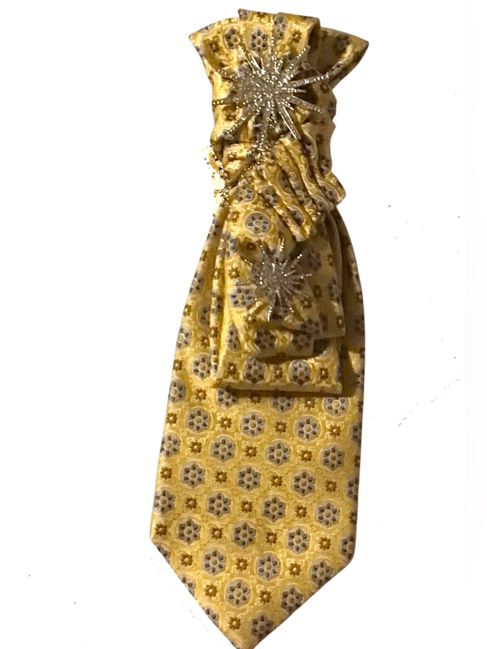 Womens Artisan crafted tie necklace.